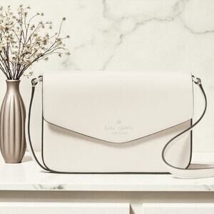 Kate Spade Sadie Envelope Crossbody Purse in Meringue Leather k7378